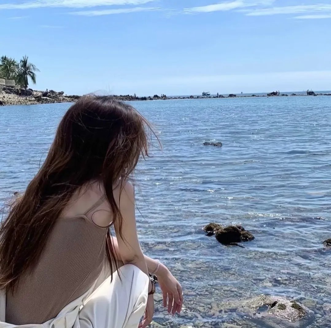 爱长颈鹿的女人